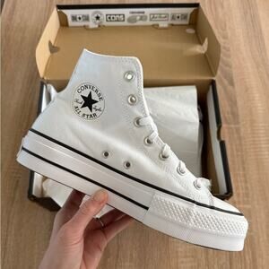 NIB • Chuck Taylor All Star Lift Platform Canvas Size: 9